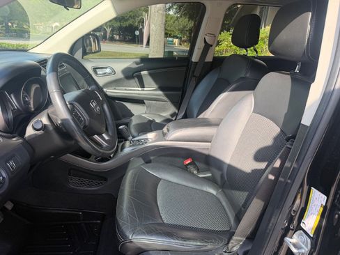 Used 2018 Dodge Journey Crossroad AWD/4WD image 14