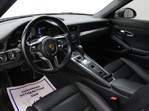 Certified 2018 Porsche 911 Carrera S RWD image 4