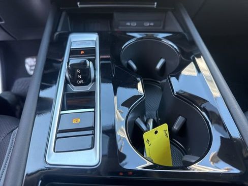 Certified 2025 Volkswagen Atlas Peak Edition SE image 19