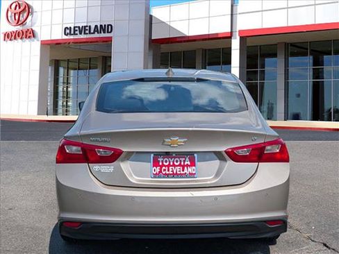 Used 2024 Chevrolet Malibu LT FWD image 5