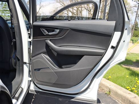 Used 2018 Audi Q7 3.0T Prestige w/ Prestige Package AWD/4WD image 43