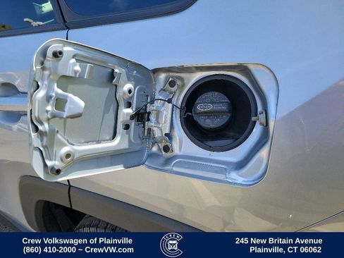 Used 2021 Toyota RAV4 XLE image 27