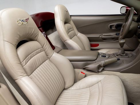 Used 2003 Chevrolet Corvette 50th Anniversary Edition w/ Preferred Equipment Group1 image 32