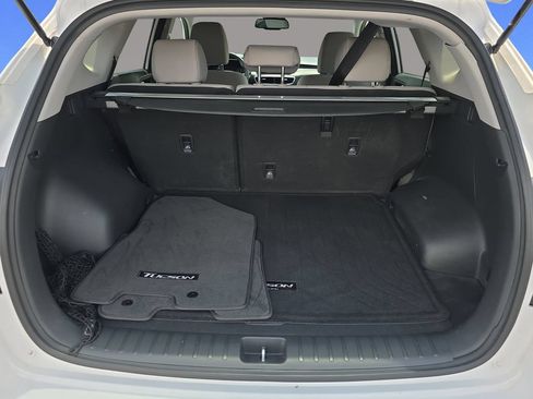 Used 2019 Hyundai Tucson Value FWD image 31