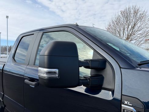 Certified 2024 Ford F250 XL w/ XL Off-Road Package image 31