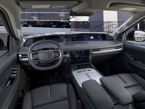 New 2026 Lincoln Navigator Reserve AWD/4WD image 9
