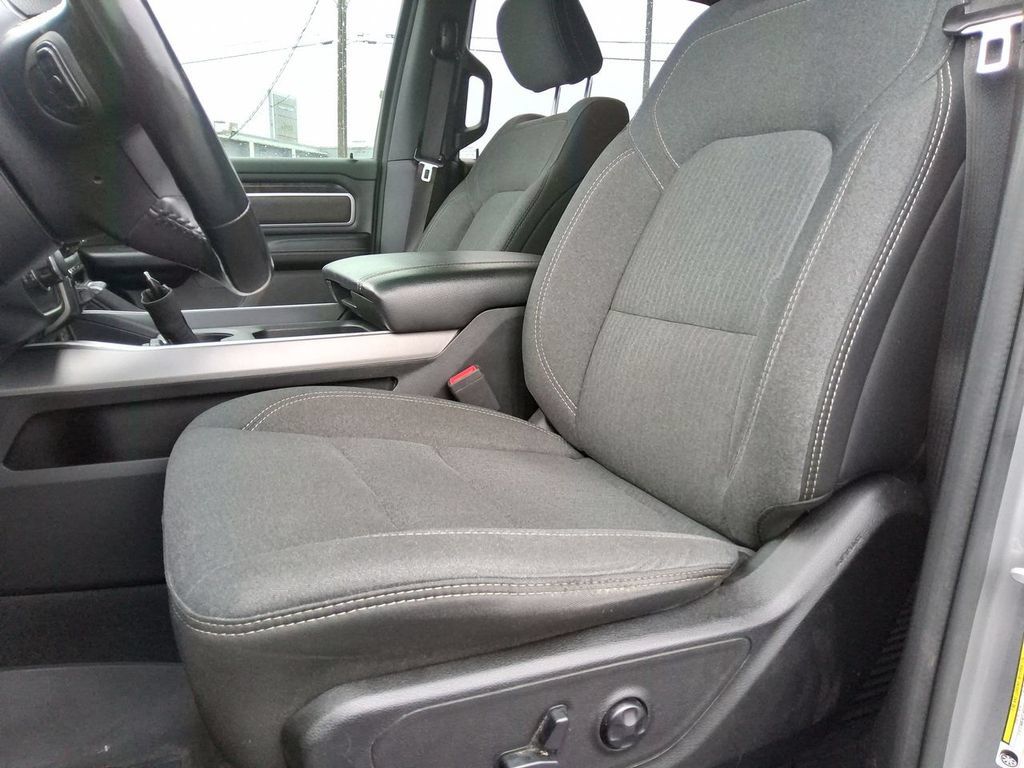 Used 2020 RAM 1500 Big Horn AWD/4WD image 12