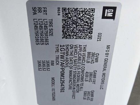 Used 2021 GMC Savana 2500 w/ Driver Convenience Package image 32