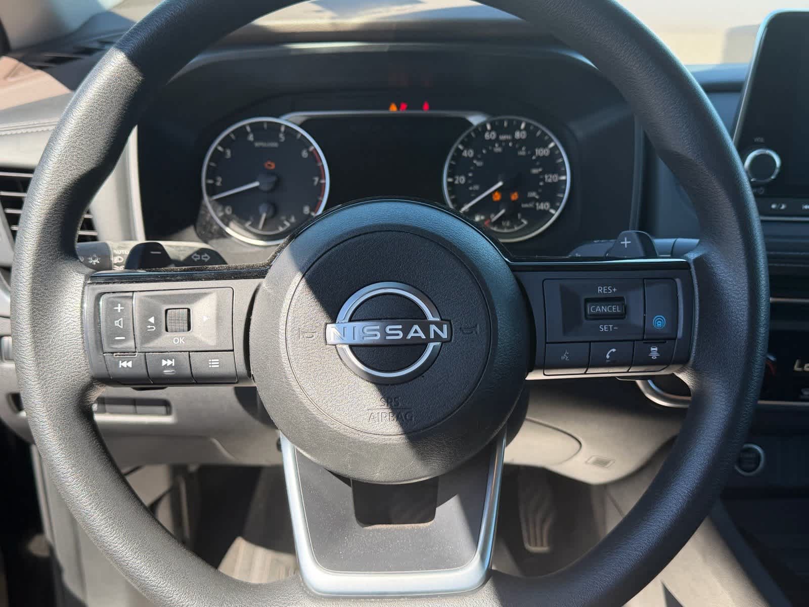 Certified 2023 Nissan Rogue SV FWD image 6