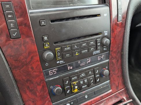 Used 2009 Cadillac Escalade AWD image 9