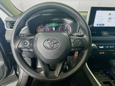 Certified 2025 Toyota RAV4 LE FWD image 15