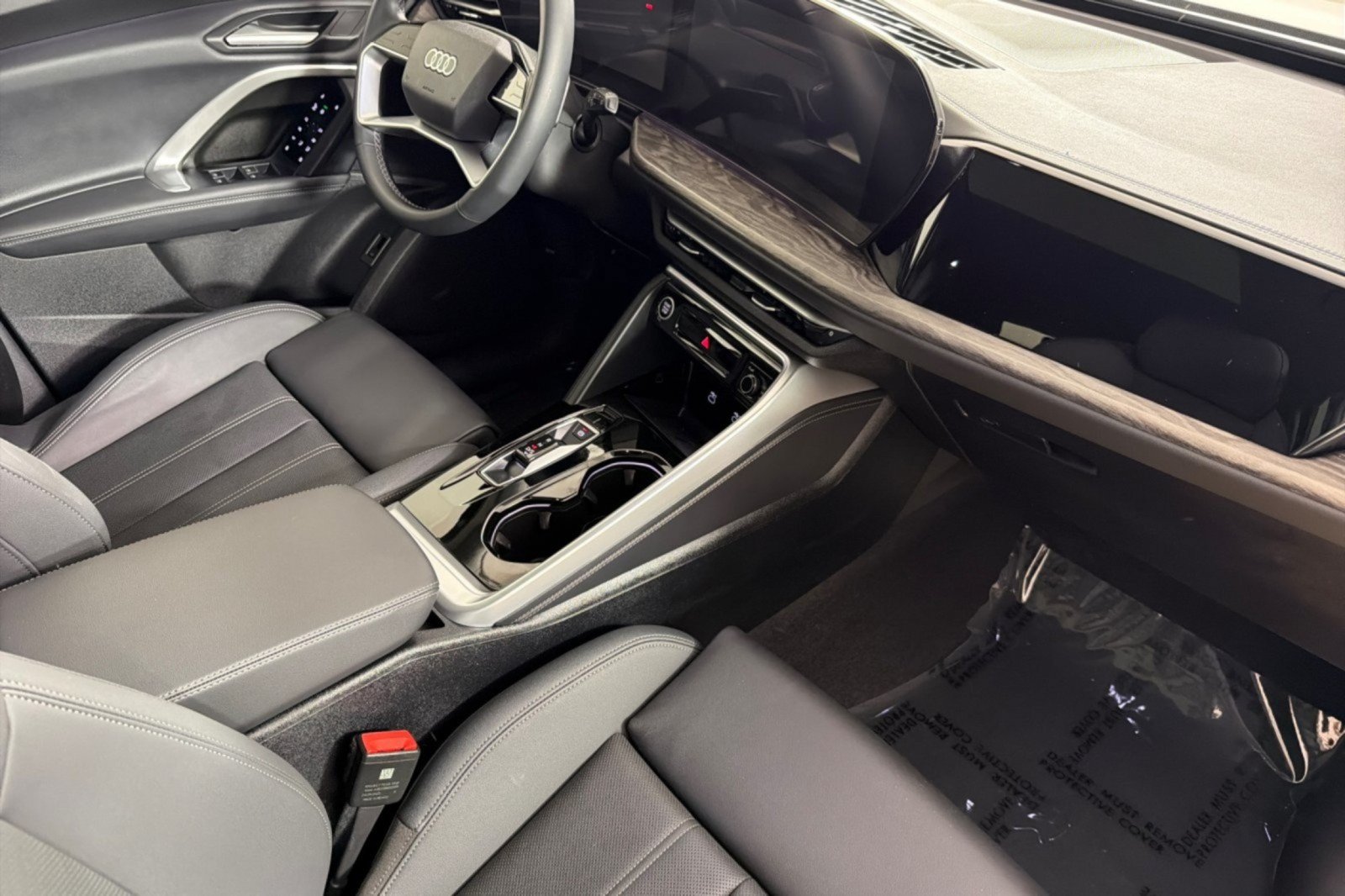Used 2025 Audi Q5 Premium Plus w/ Premium Plus AWD/4WD image 14