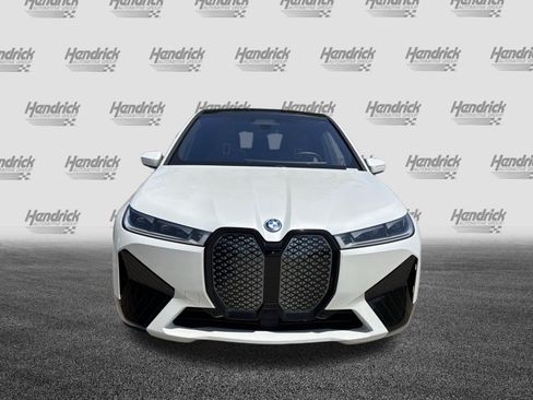 Used 2024 BMW iX xDrive50 w/ Premium Package AWD/4WD image 3
