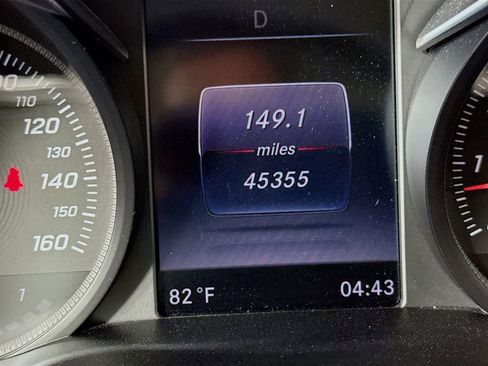 Used 2016 Mercedes-Benz C 300 Sedan image 12