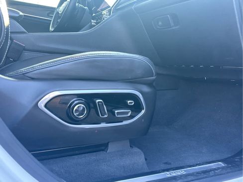 Used 2022 Jeep Grand Cherokee L Overland w/ Luxury Tech Group IV image 30