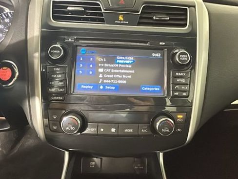 Used 2015 Nissan Altima 2.5 SV w/ Convenience Package FWD image 23
