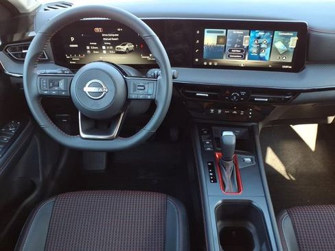 Used 2026 Nissan Kicks SR FWD image 14