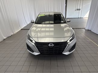 Used 2023 Nissan Altima 2.5 SV video 2