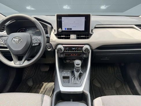 Used 2024 Toyota RAV4 XLE w/ Convenience Package image 29
