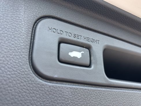 Certified 2025 Honda Pilot TrailSport image 16