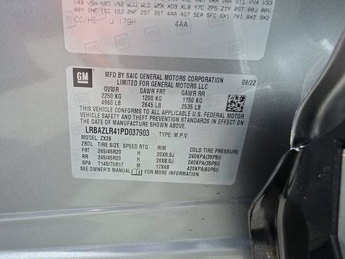 Certified 2023 Buick Envision Preferred FWD image 31