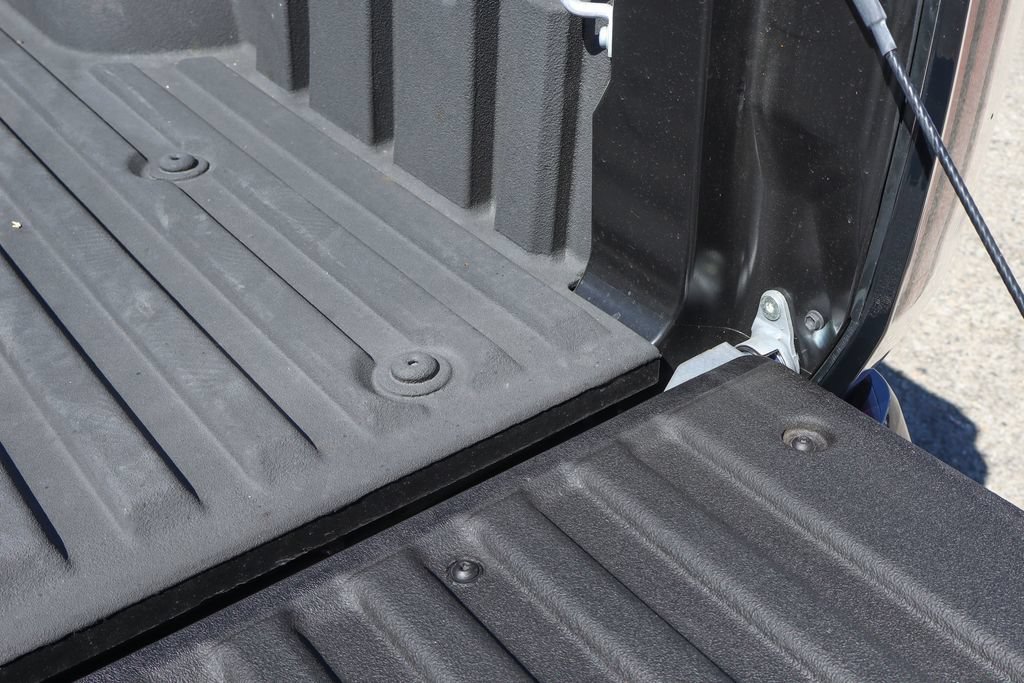 Used 2025 Toyota Tundra Platinum AWD/4WD image 9