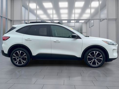 Certified 2022 Ford Escape SEL w/ SEL Stealth AWD Package image 4