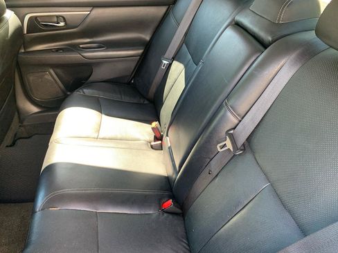 Used 2016 Nissan Altima 2.5 SL FWD image 10