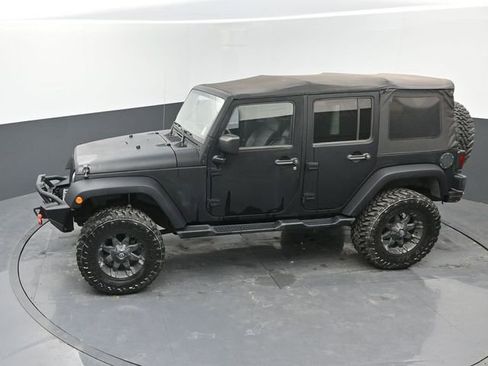 Used 2012 Jeep Wrangler Unlimited Sahara AWD/4WD image 30