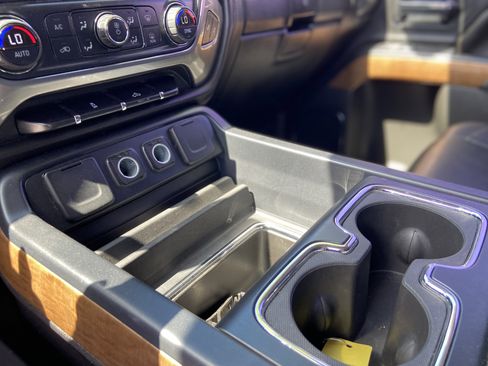 Used 2016 Chevrolet Silverado 1500 LTZ image 39