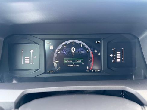 Certified 2025 Toyota Tacoma SR5 AWD/4WD image 24