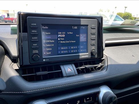 Used 2021 Toyota RAV4 LE w/ Carpet Mat Package (TMS) FWD image 22