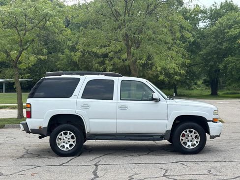 Used 2006 Chevrolet Tahoe Z71 w/ Z71 Preferred Equipment Group AWD/4WD image 6
