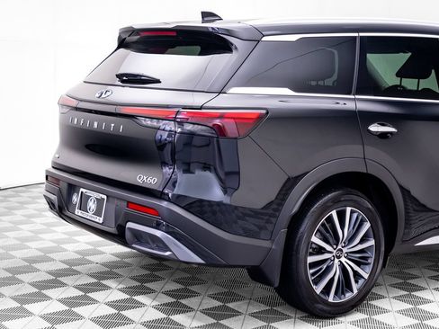 Certified 2023 INFINITI QX60 Sensory w/ Vision Package AWD/4WD image 39