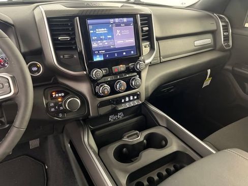 New 2026 RAM 1500 Big Horn w/ Night Edition AWD/4WD image 24