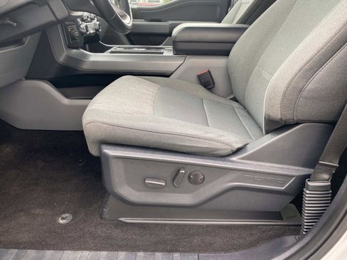 Used 2022 Ford F150 XLT w/ Equipment Group 302A High image 18