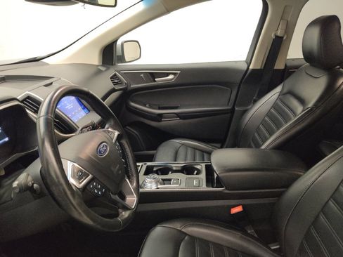 Used 2020 Ford Edge SEL image 17