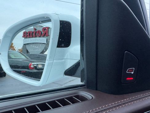 Used 2017 Audi A8 L 4.0T image 26