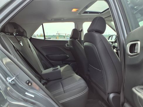 Used 2026 Hyundai Venue SEL FWD image 25