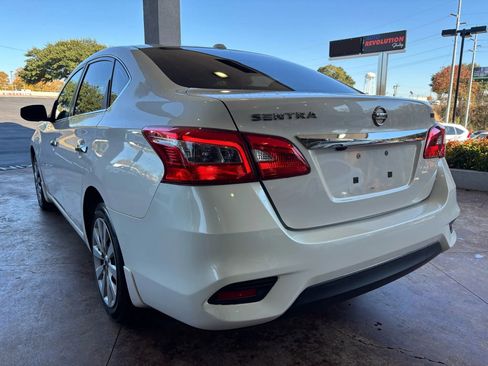 Used 2017 Nissan Sentra SV image 4