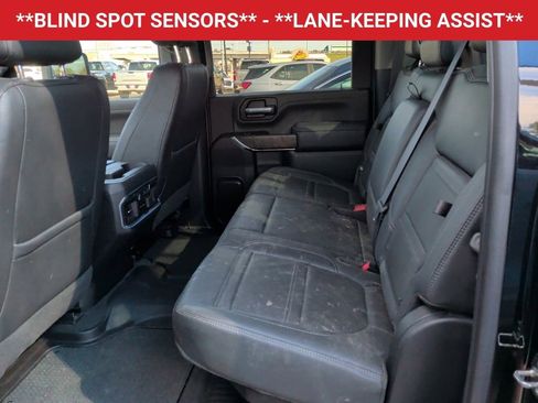 Used 2022 GMC Sierra 2500 Denali w/ Denali Black Diamond Edition image 11