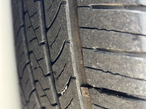 Used 2016 Chevrolet Cruze LS image 33