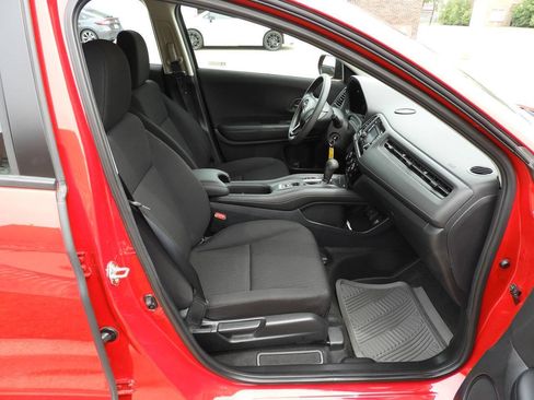Used 2018 Honda HR-V LX image 30