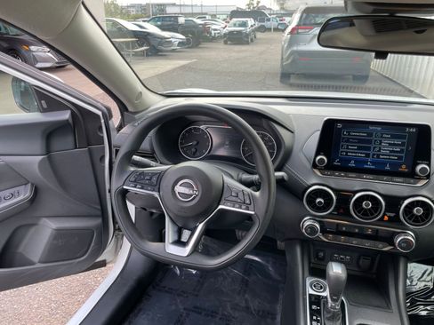 Used 2024 Nissan Sentra SV image 33