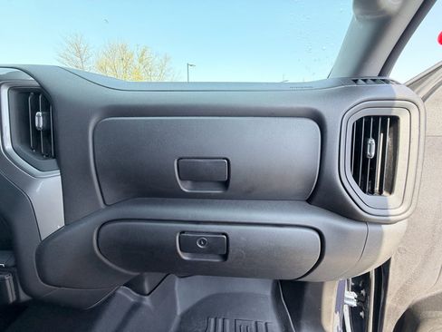 Used 2021 Chevrolet Silverado 1500 Custom image 17