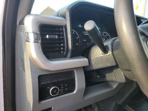 Used 2025 Ford F550 4x4 Crew Cab Super Duty image 11