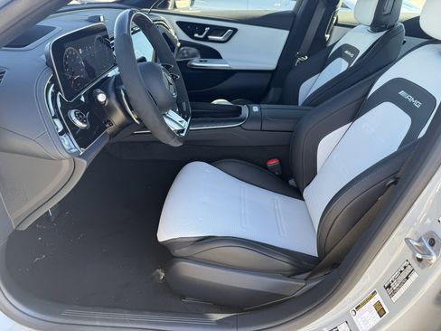 New 2026 Mercedes-Benz E 53 AMG e 4MATIC Sedan image 17