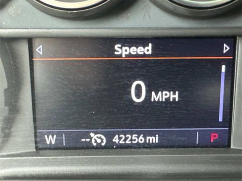 Used 2021 Chevrolet Suburban RST image 32