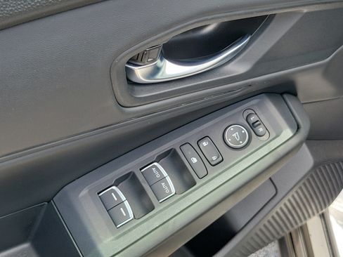 Certified 2025 Honda Accord SE image 18