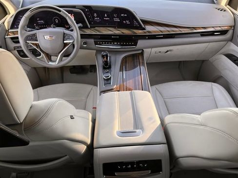 Certified 2023 Cadillac Escalade ESV Sport Platinum w/ LPO, Floor Liner Package image 11